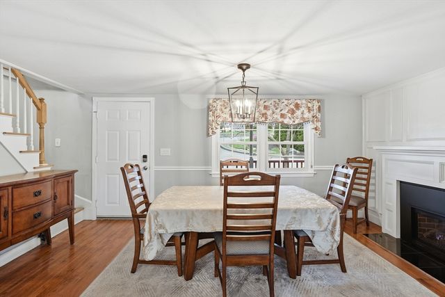 33 Julia Rd, Weymouth, MA 02191