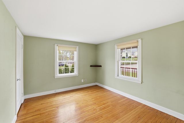 33 Julia Rd, Weymouth, MA 02191