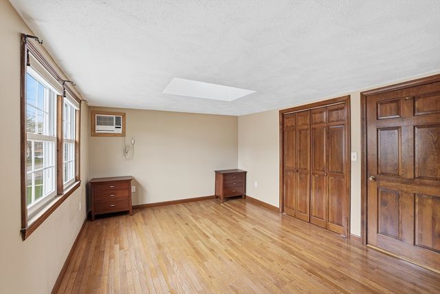 33 Julia Rd, Weymouth, MA 02191