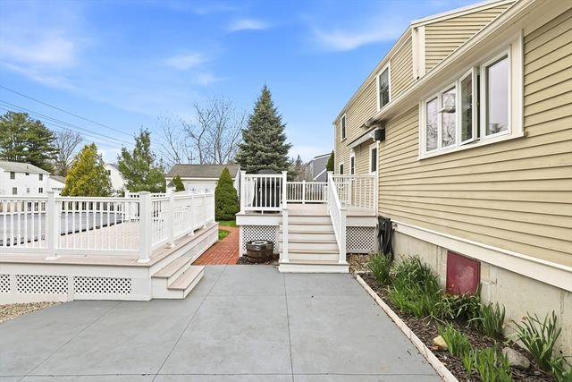 33 Julia Rd, Weymouth, MA 02191