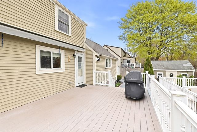 33 Julia Rd, Weymouth, MA 02191