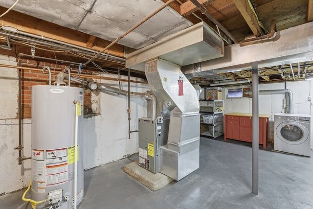 33 Julia Rd, Weymouth, MA 02191