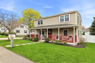 33 Julia Rd, Weymouth, MA 02191