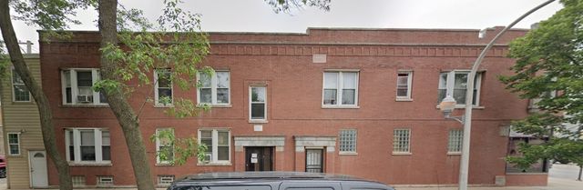4335 W Fullerton Avenue, Chicago, IL 60639