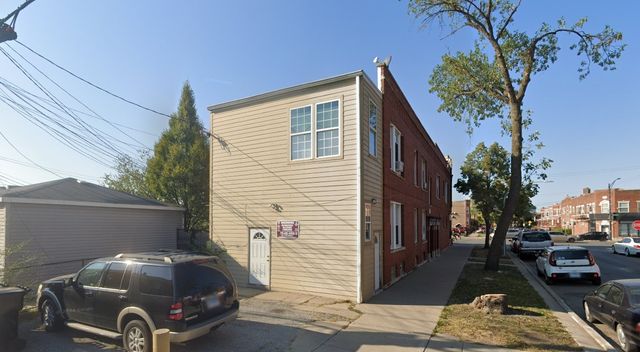 4335 W Fullerton Avenue, Chicago, IL 60639