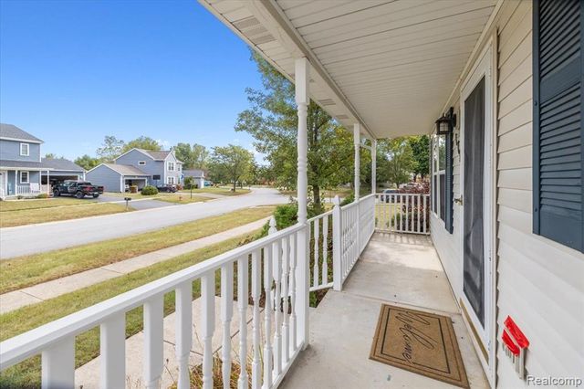 112 Turtle Trace, Pinckney, MI 48169