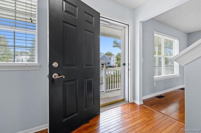 112 Turtle Trace, Pinckney, MI 48169