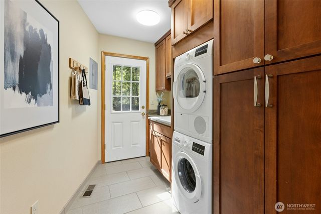 17812 NE 154th Street, Woodinville, WA 98072