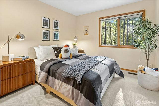 17812 NE 154th Street, Woodinville, WA 98072