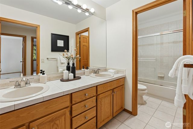 17812 NE 154th Street, Woodinville, WA 98072