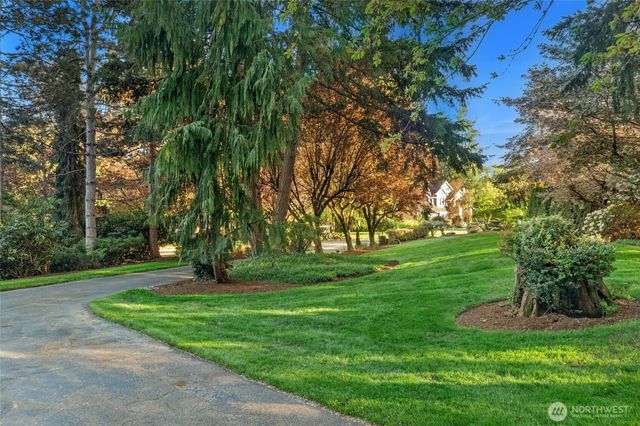 17812 NE 154th Street, Woodinville, WA 98072
