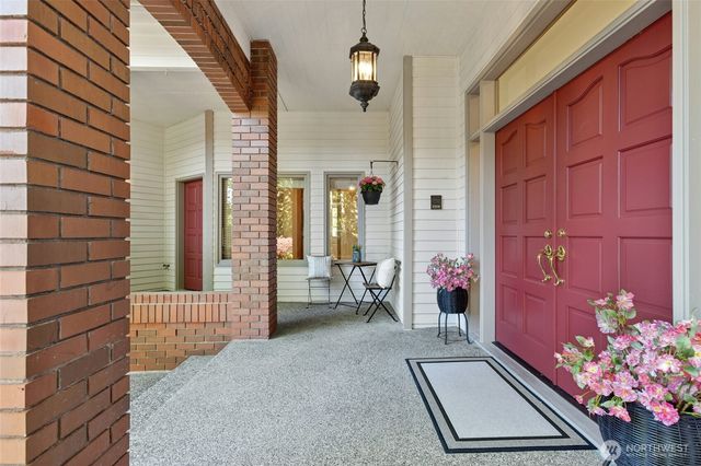 17812 NE 154th Street, Woodinville, WA 98072
