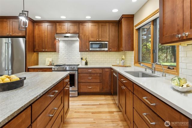 17812 NE 154th Street, Woodinville, WA 98072