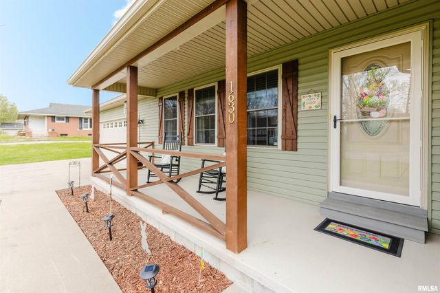 1630 S DIVISION Street, Carterville, IL 62918