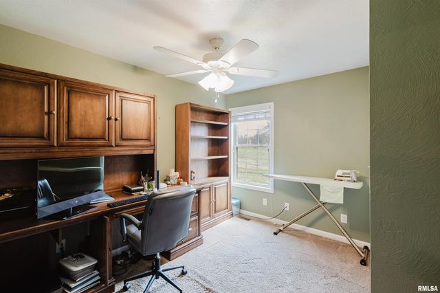 1630 S DIVISION Street, Carterville, IL 62918