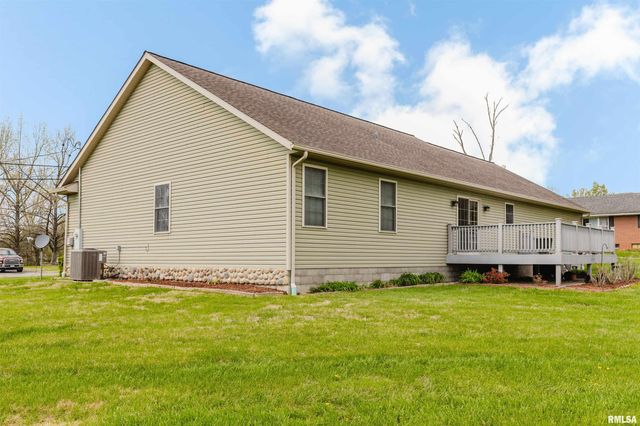 1630 S DIVISION Street, Carterville, IL 62918