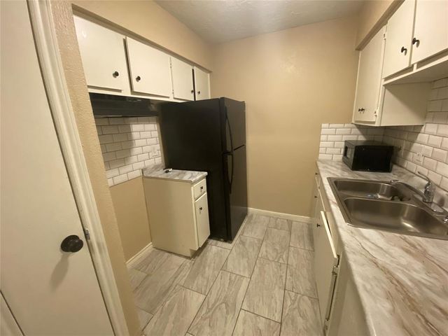 5625 Antoine Drive 601, Houston, TX 77091