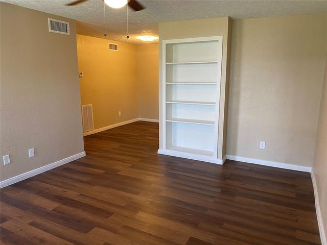 5625 Antoine Drive 601, Houston, TX 77091