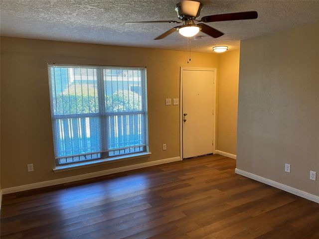 5625 Antoine Drive 601, Houston, TX 77091