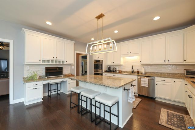 6694 WELBOURNE LN, Crozet, VA 22932