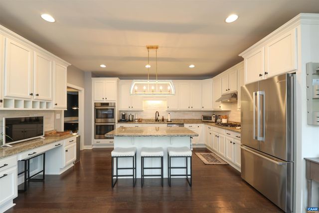 6694 WELBOURNE LN, Crozet, VA 22932