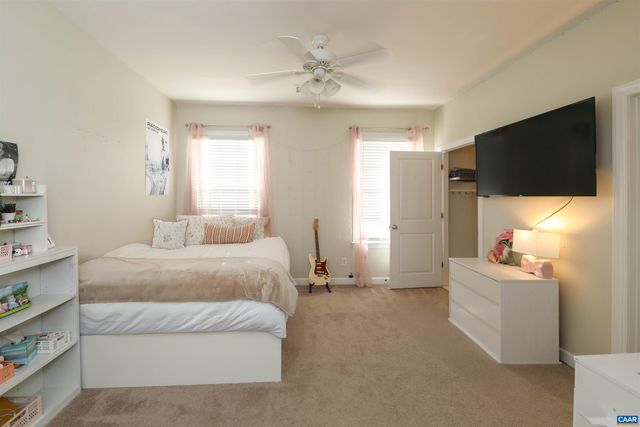 6694 WELBOURNE LN, Crozet, VA 22932