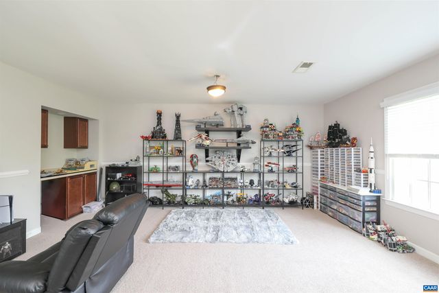 6694 WELBOURNE LN, Crozet, VA 22932