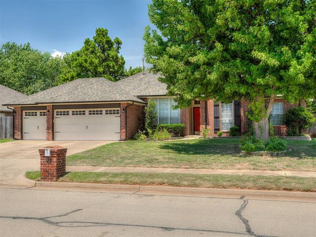 705 Harrier Hawk, Edmond, OK 73003