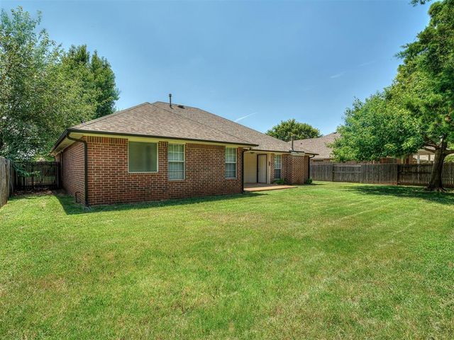 705 Harrier Hawk, Edmond, OK 73003
