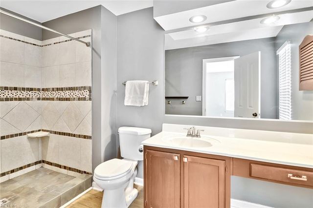 4824 Haymarket DR, Virginia Beach, VA 23462
