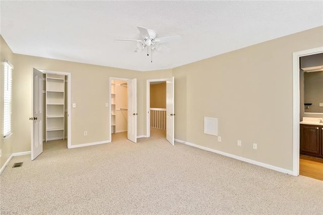 4824 Haymarket DR, Virginia Beach, VA 23462