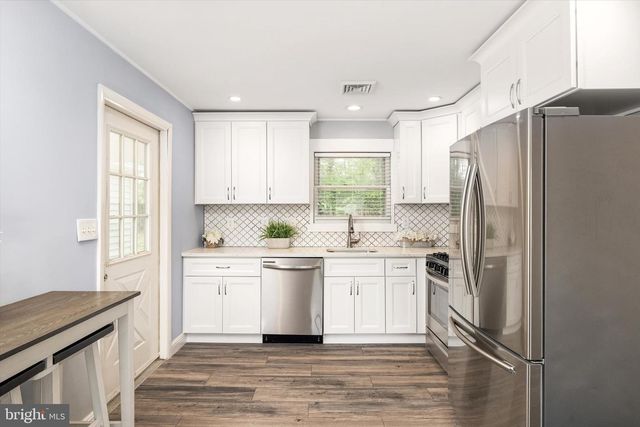 17 SHELLEY LA, Hamilton, NJ 08690