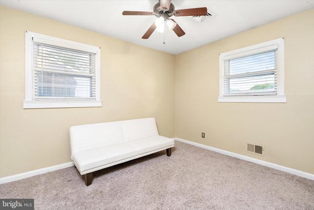 17 SHELLEY LA, Hamilton, NJ 08690