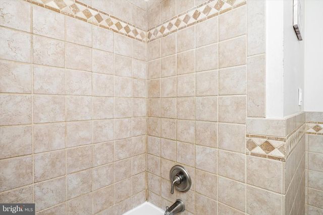 17 SHELLEY LA, Hamilton, NJ 08690