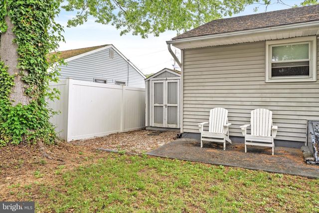 17 SHELLEY LA, Hamilton, NJ 08690