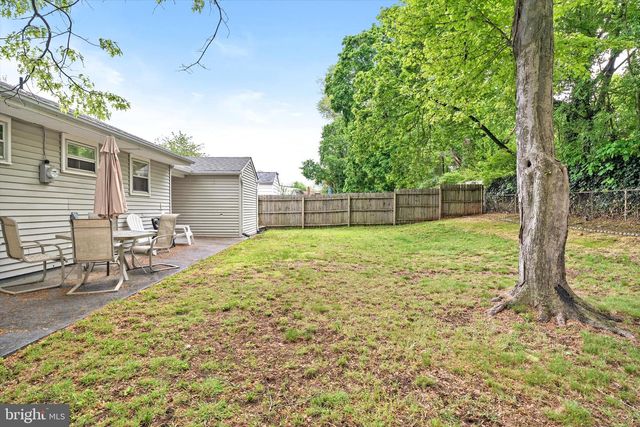 17 SHELLEY LA, Hamilton, NJ 08690
