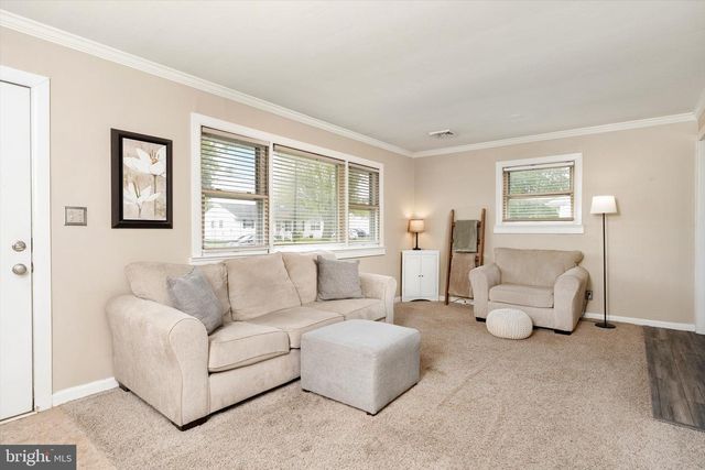 17 SHELLEY LA, Hamilton, NJ 08690