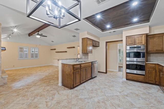 10305 Caracara DR, Austin, TX 78750