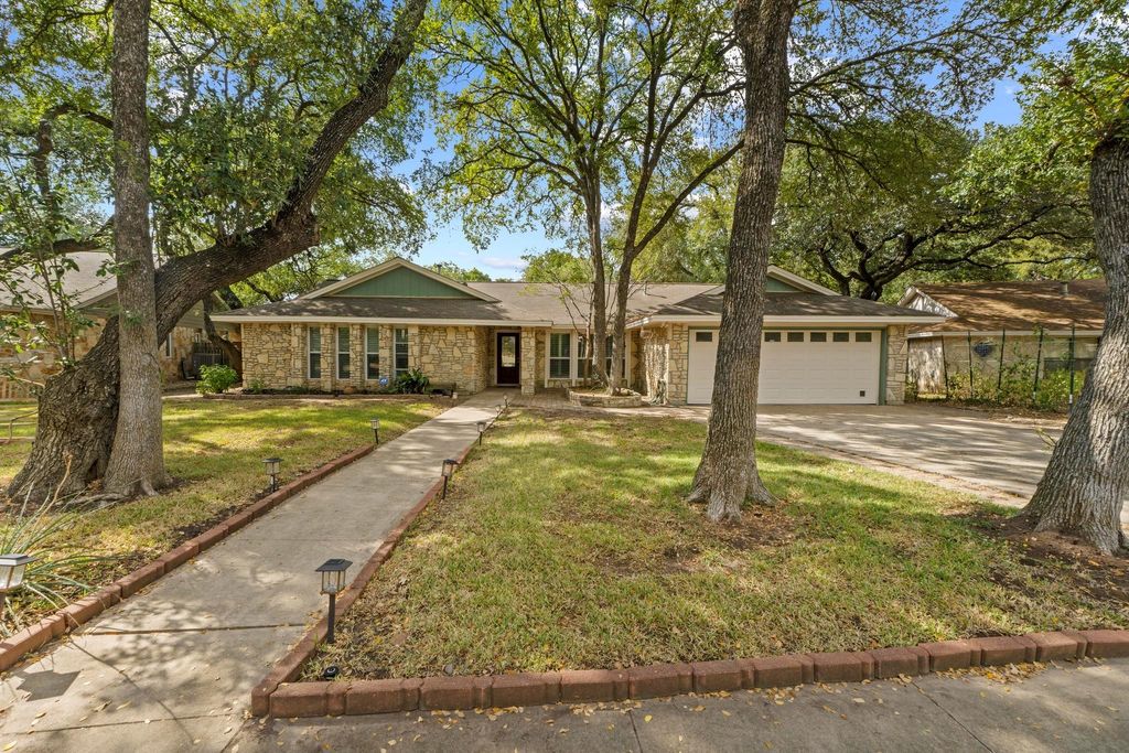 10305 Caracara DR, Austin, TX 78750