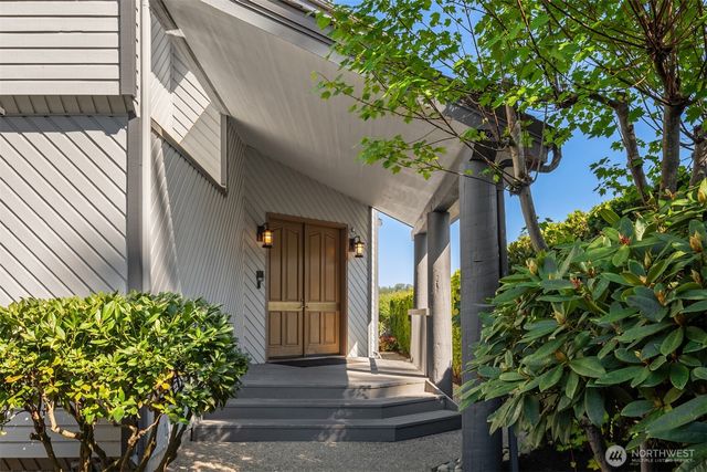 8503 NE Juanita Drive, Kirkland, WA 98034
