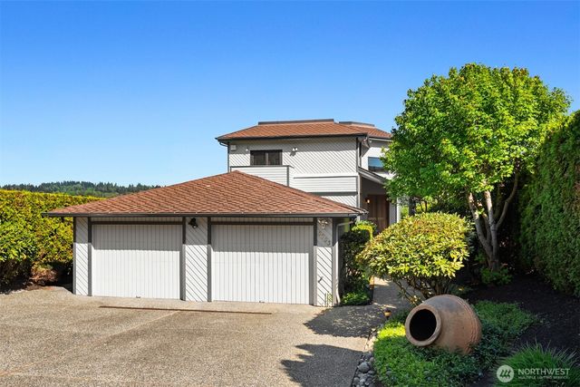 8503 NE Juanita Drive, Kirkland, WA 98034