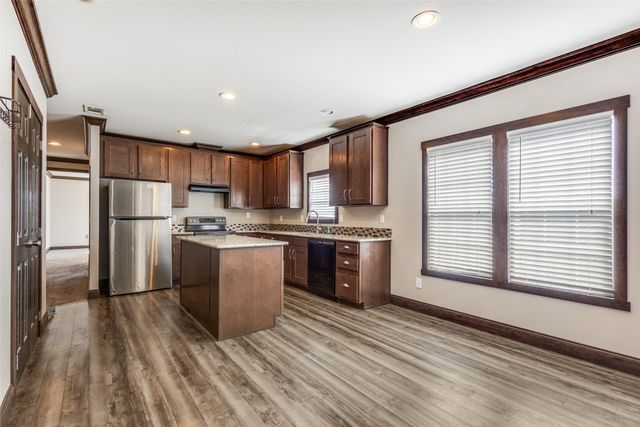 421 Overland Trail, Mckinney, TX 75071