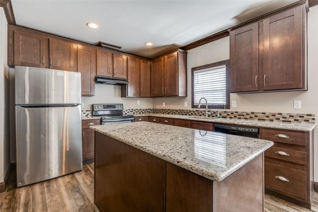 421 Overland Trail, Mckinney, TX 75071