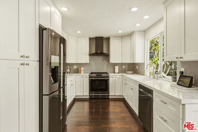 7262 Elmsbury Lane, West Hills, CA 91307