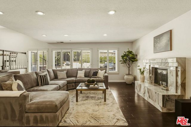 7262 Elmsbury Lane, West Hills, CA 91307