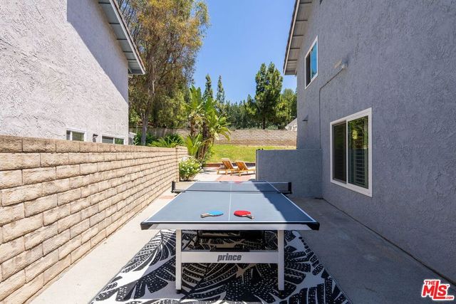 7262 Elmsbury Lane, West Hills, CA 91307