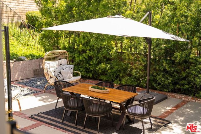 7262 Elmsbury Lane, West Hills, CA 91307