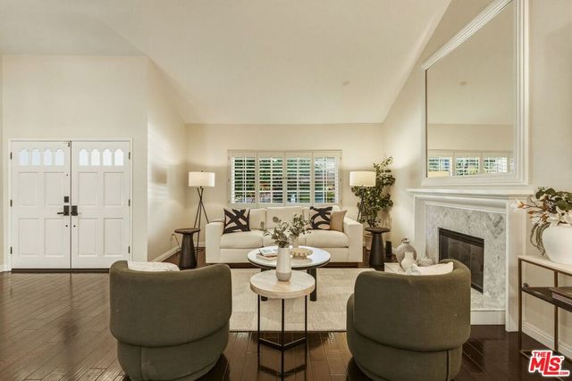 7262 Elmsbury Lane, West Hills, CA 91307