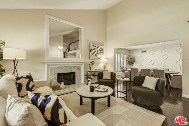 7262 Elmsbury Lane, West Hills, CA 91307