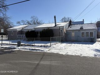 54 Manning Place, Keansburg, NJ 07734